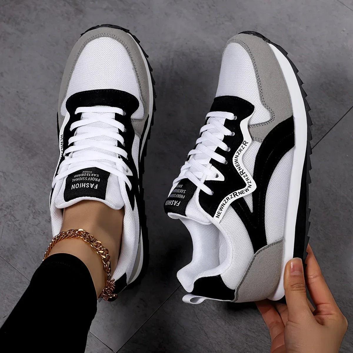 Damen Retro Low-Top Sneaker Atmungsaktiv Vintage Sportschuhe Bequem Streifen TPR-Sohle Schwarz Weiß - FUXLShop