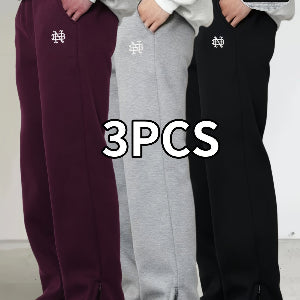 Detailansicht bestickte Winterhose aus Polyester mit leicht elastischem Stoff und geradem Bein