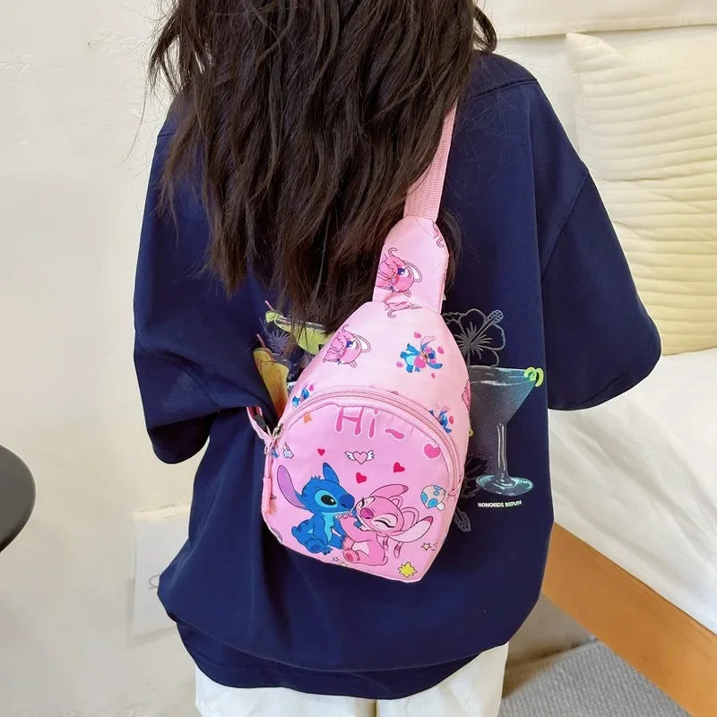 Stitch & Angel Sling Brusttasche, Cartoon-Anime-Umhängetasche, modische lässige Umhängetasche mit Münzgeldbörse für die tägliche Reise