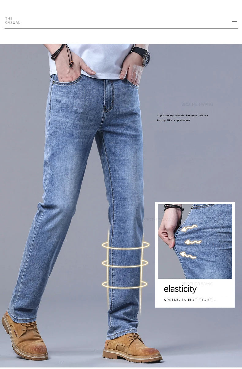 Frühlings-Herren-Jeans in Hellblau, schmal, stilvoll, lässig, Stretch-Stoff, Denim-Hose, klassische Hose, Rauchgrau