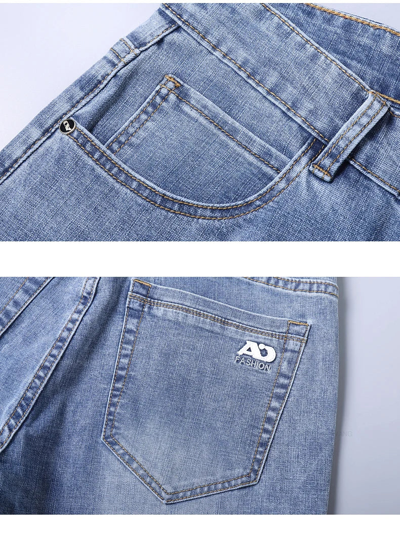 Frühlings-Herren-Jeans in Hellblau, schmal, stilvoll, lässig, Stretch-Stoff, Denim-Hose, klassische Hose, Rauchgrau