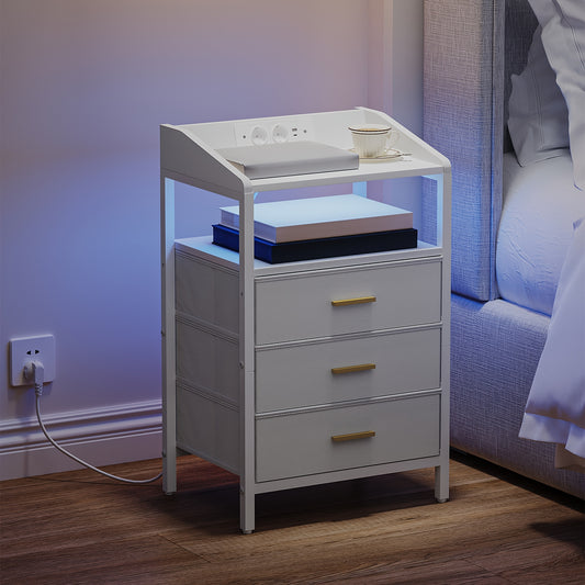 Nachttisch mit LED und USB in Weiß/Schwarz  
Beistelltisch mit 3 Stoffschubladen und Steckdose  
2er-Set Nachttische mit Stauraum und Beleuchtung  
Moderner Nachttisch für Schlafzimmer und Wohnzimmer