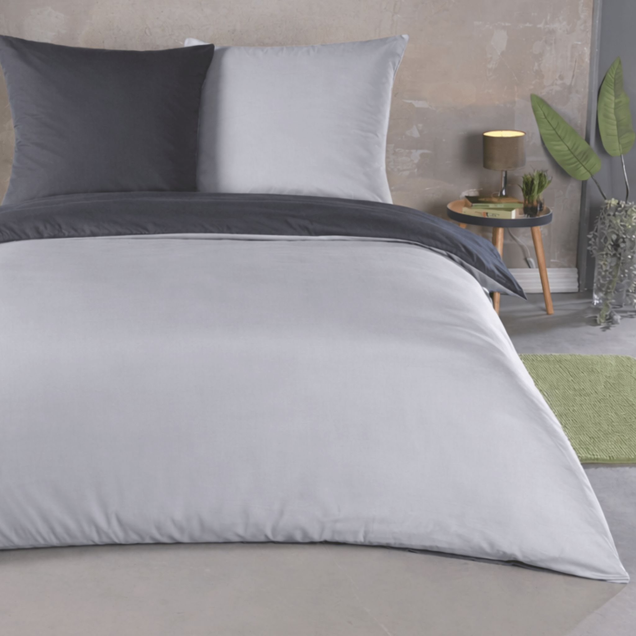 Mikrofaser Bettbezug 220x200 cm Hellgrau – Uni Bettwäsche-Set King Size