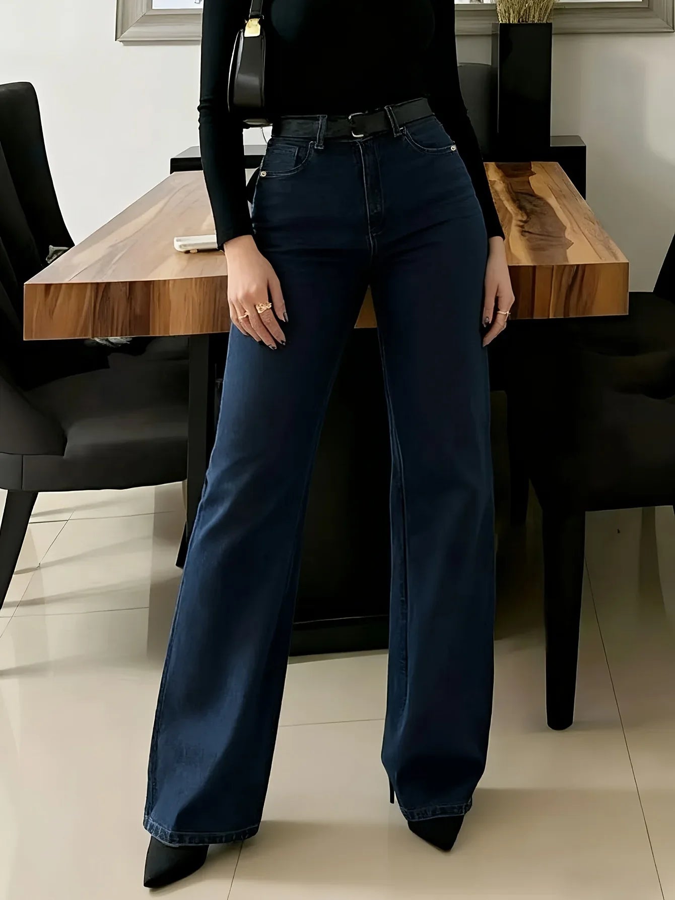 ..Dark Blue – Loose Fit, Diagonal Pockets