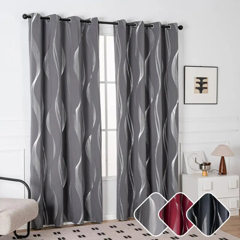 Verdunkelungsvorhänge 2er set mit geometrische wellen-muster silber und 213cm lang hängen an schwarzem vorhangstab