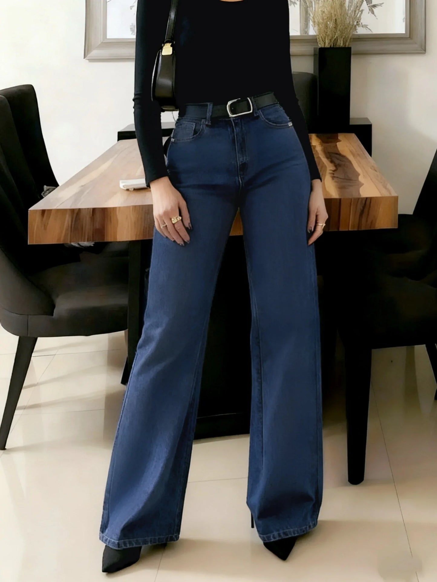 Women's Straight-Cut Denim Jeans – Loose Fit, Diagonal Pockets