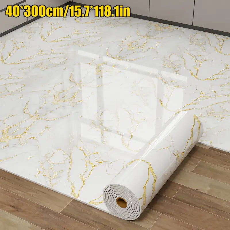 Weiße und goldene marmor bodenaufkleber rolle aus selbstklebendem vinyl für bad küche und wohnzimmer