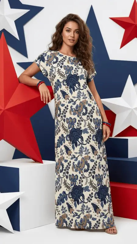 Fließendes off-white damen blumenkleid kurzarm mit navyblauer und beiger blumenstickerei im maxi-sommerstil